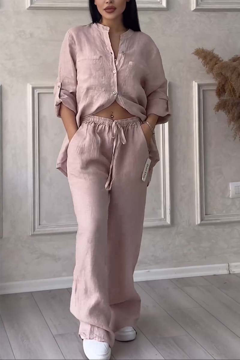 Tweedelige linnen dames set met blouse en wijde broek