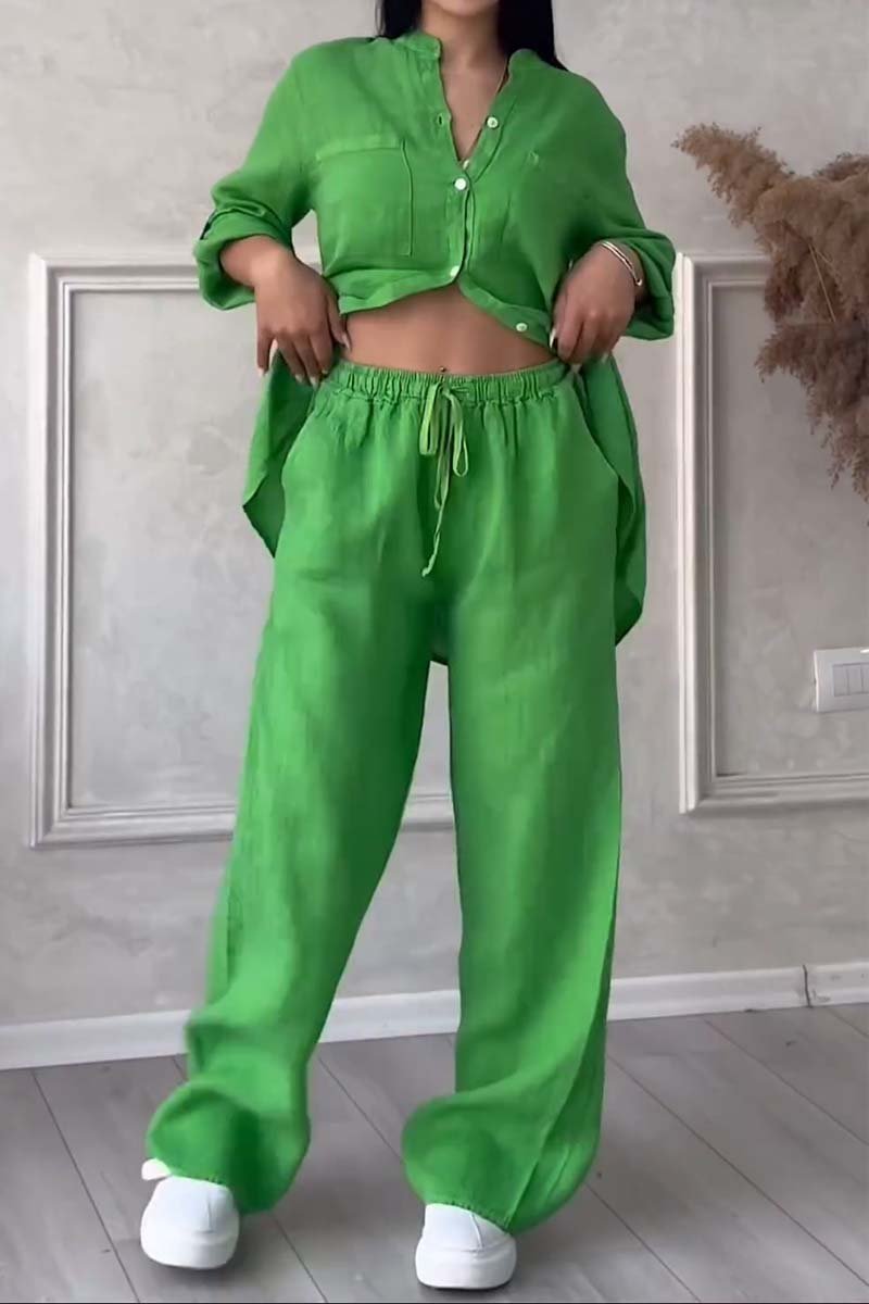 Tweedelige linnen dames set met blouse en wijde broek