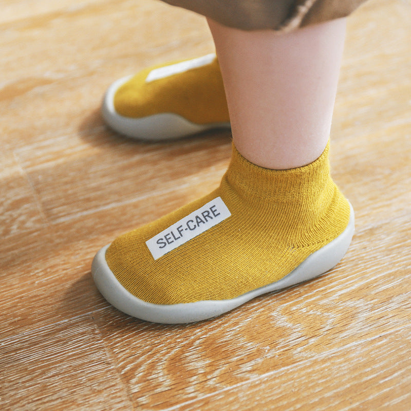 Zachte gebreide peuterschoenen - anti-slip slofjes