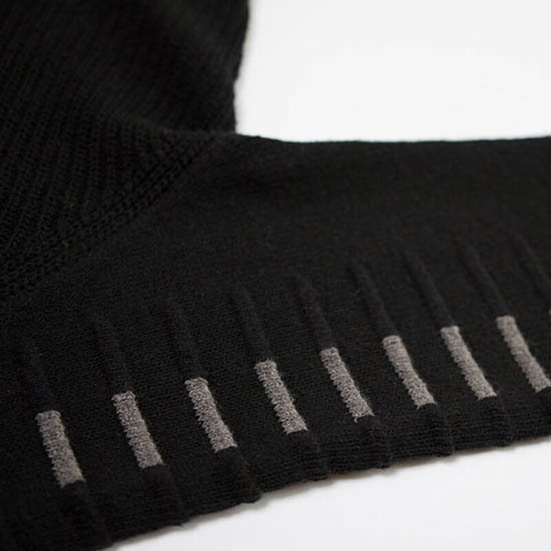 Gebreide herentrui met streepdetails