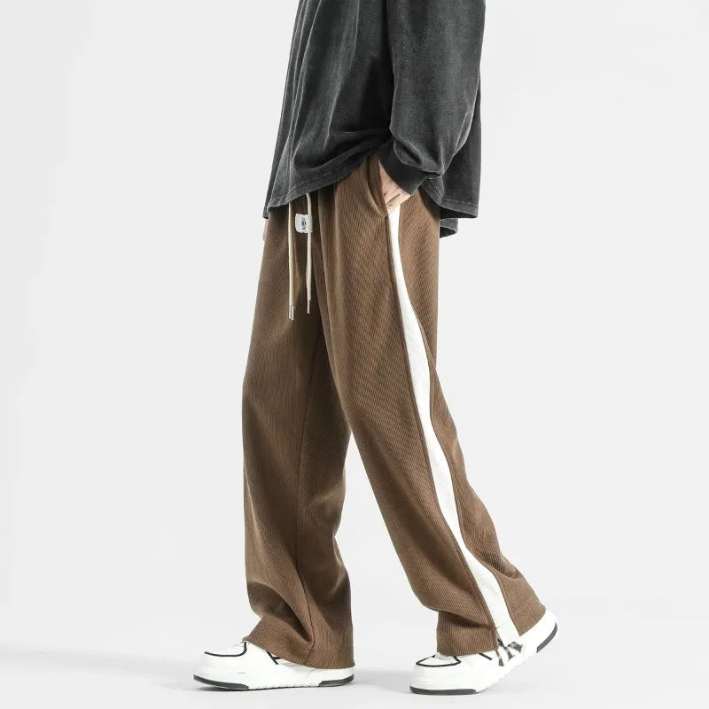 Darius | Losse corduroy herenjogger met zijstreep