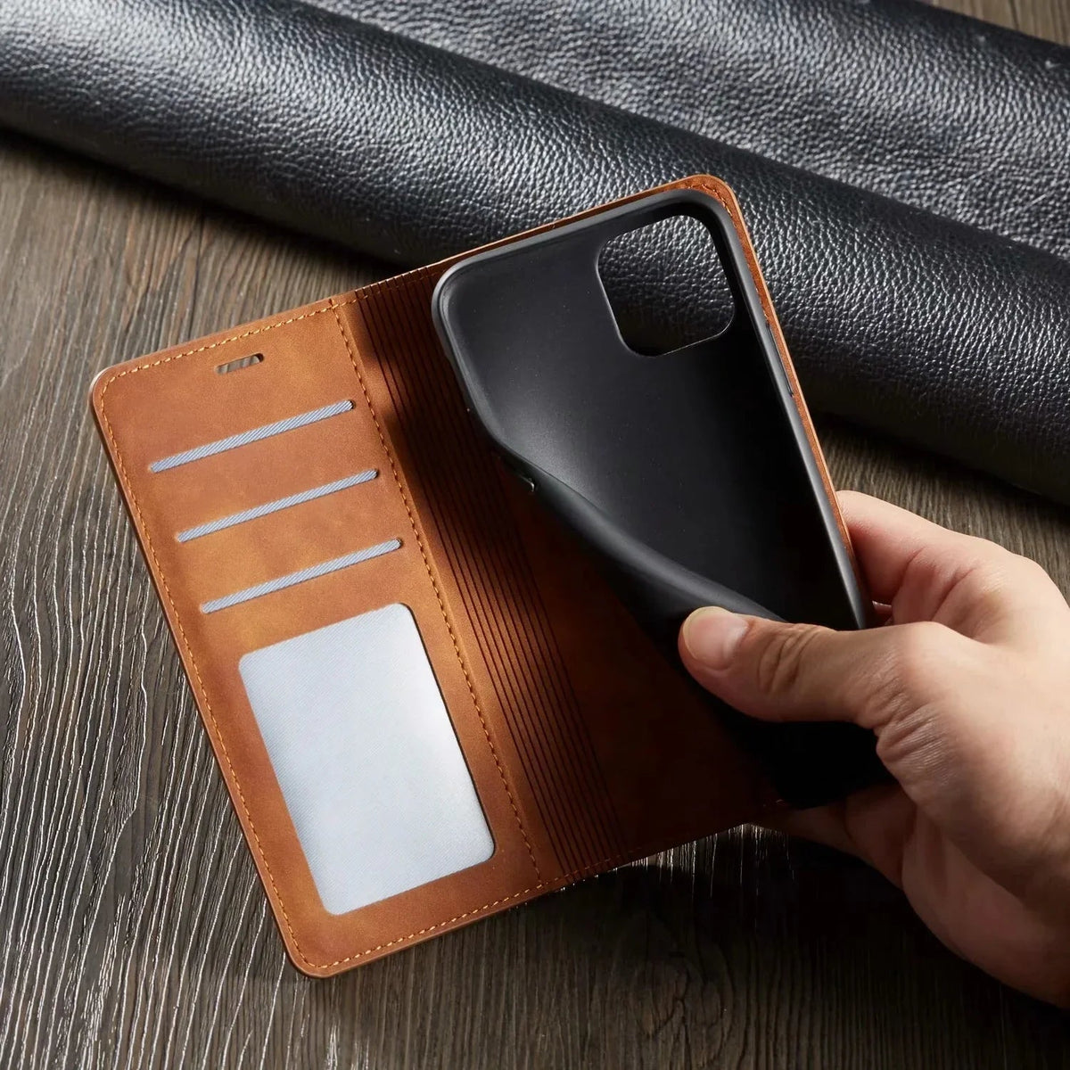 Leren iPhone-hoes met magnetische sluiting