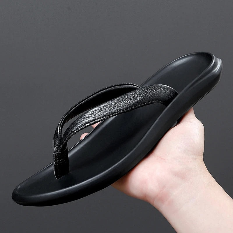 Antislip & stijlvolle herenslippers van leer voor de zomer