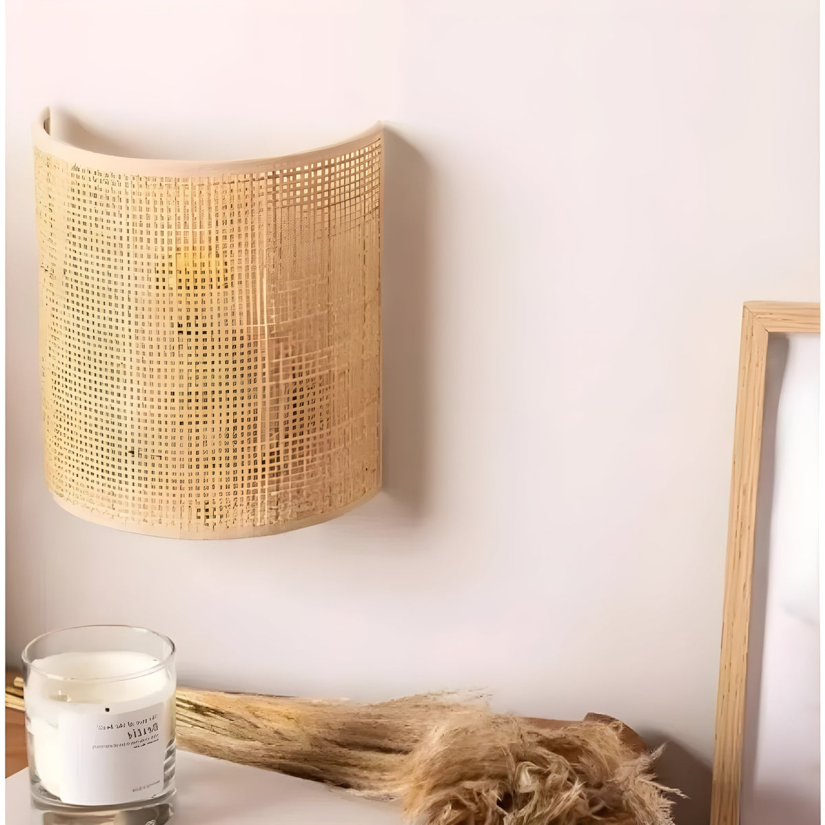 Eigentijdse rotan geweven wandlamp