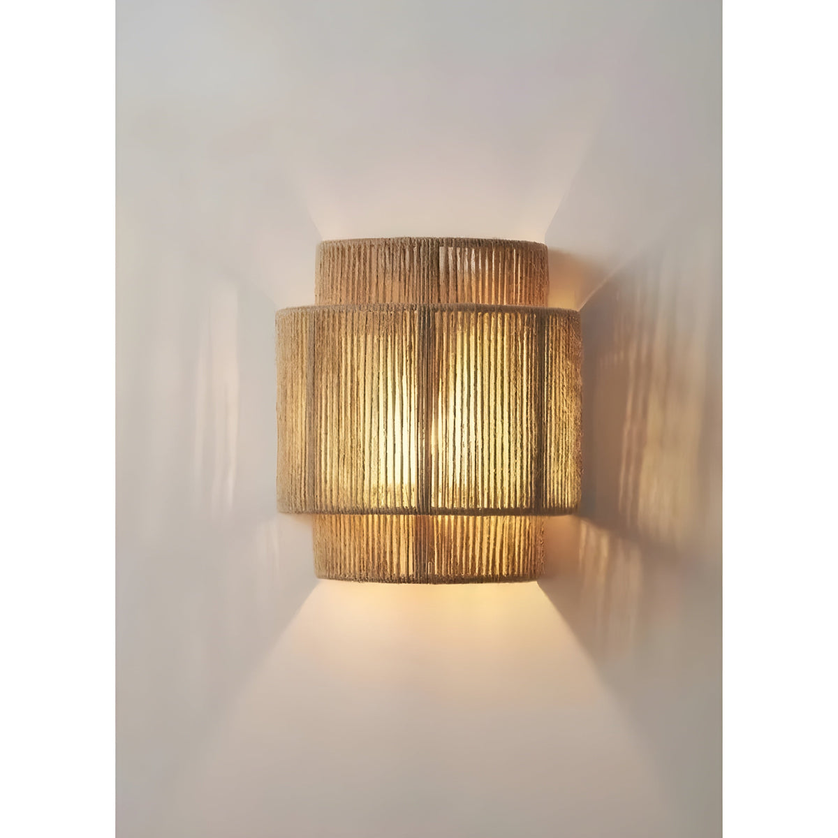 Eigentijdse rotan geweven wandlamp