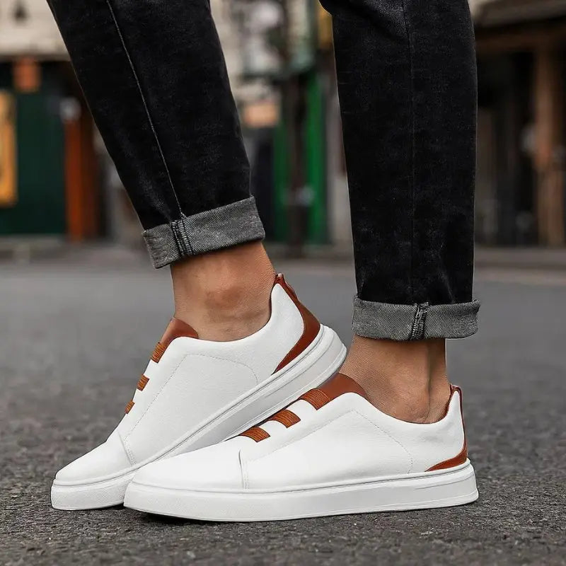 Leren hereninstapsneakers met elastische lusveters