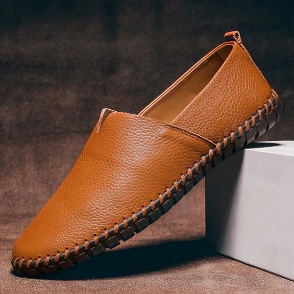 Herenloafers met leerlook en contraststiksels