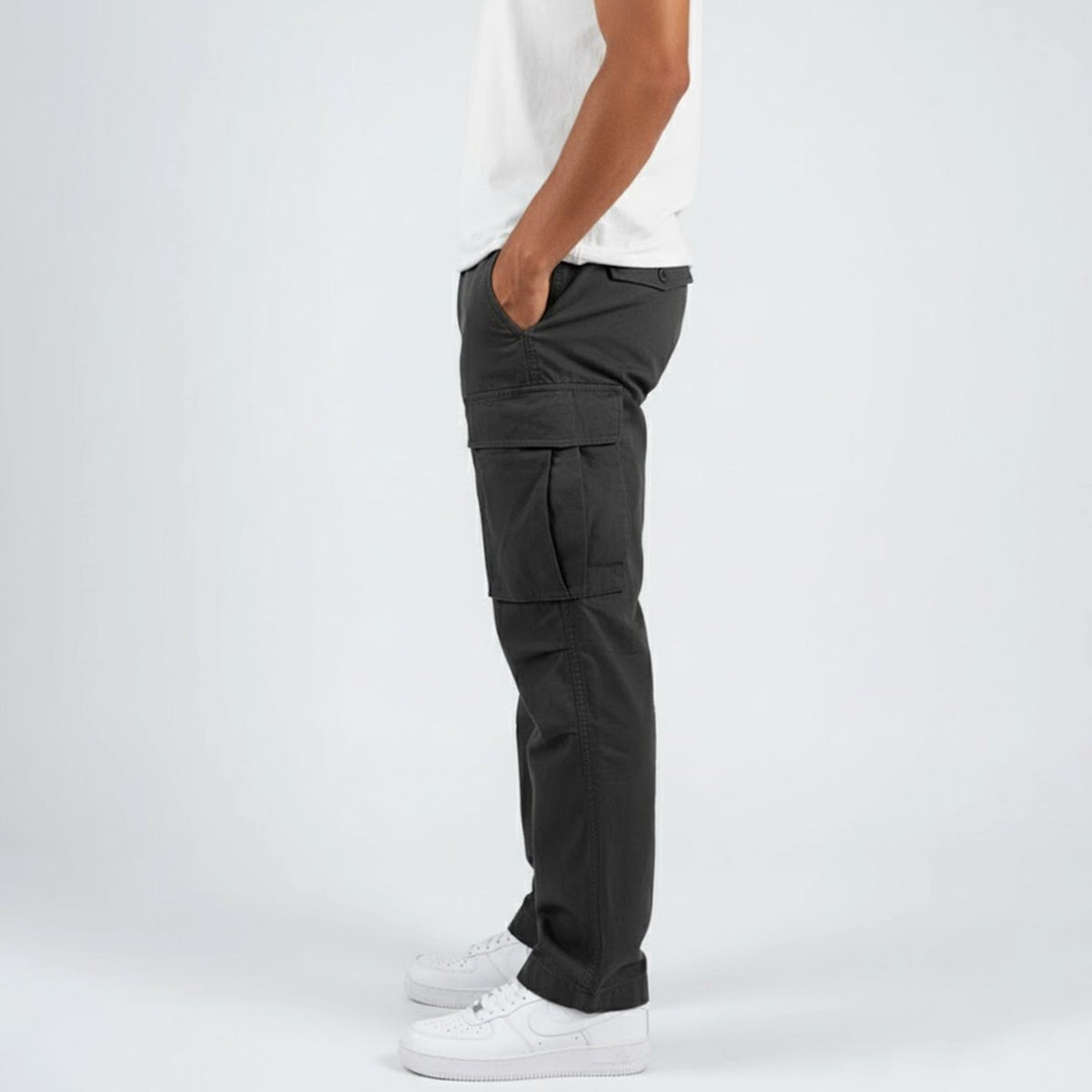 Sem | Streetwear cargobroek met relaxed fit en taps toelopende pijpen