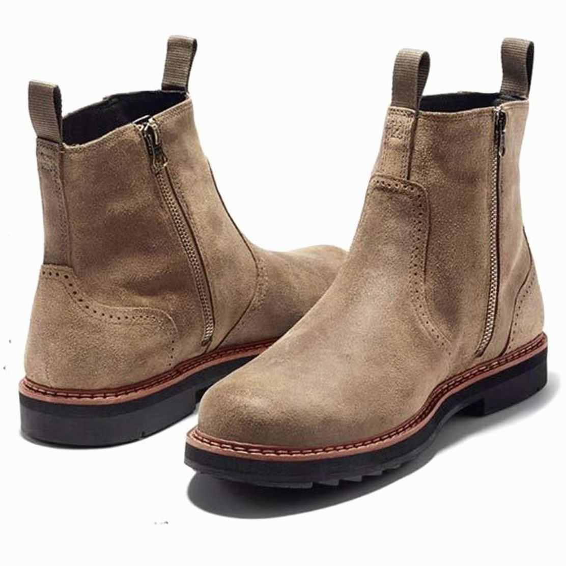 Suède herenchelseaboots met zijrits en broguedetails