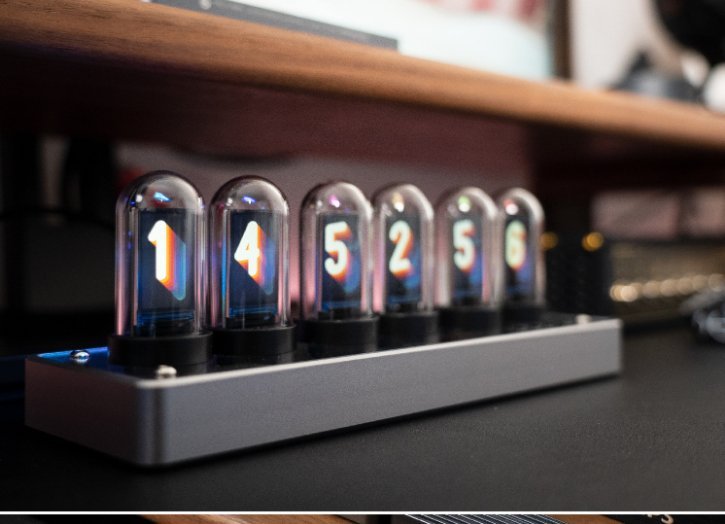 Verticale LED nixie tafelklok
