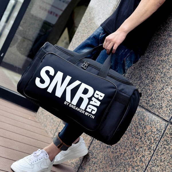 Multi-Vakken sneakers & gear reistas