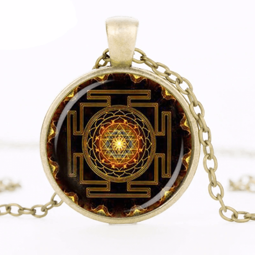 Ketting met Sri Yantra-koepelhanger