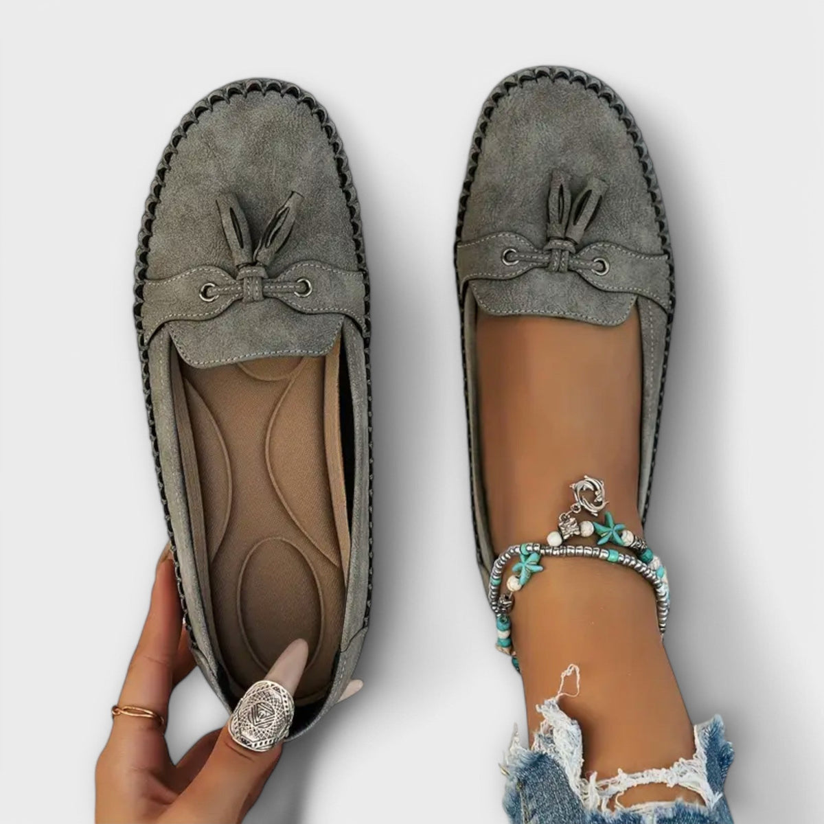 Suède damesloafers met kwastjes