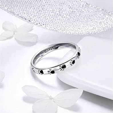 Ring met kattenpootjes