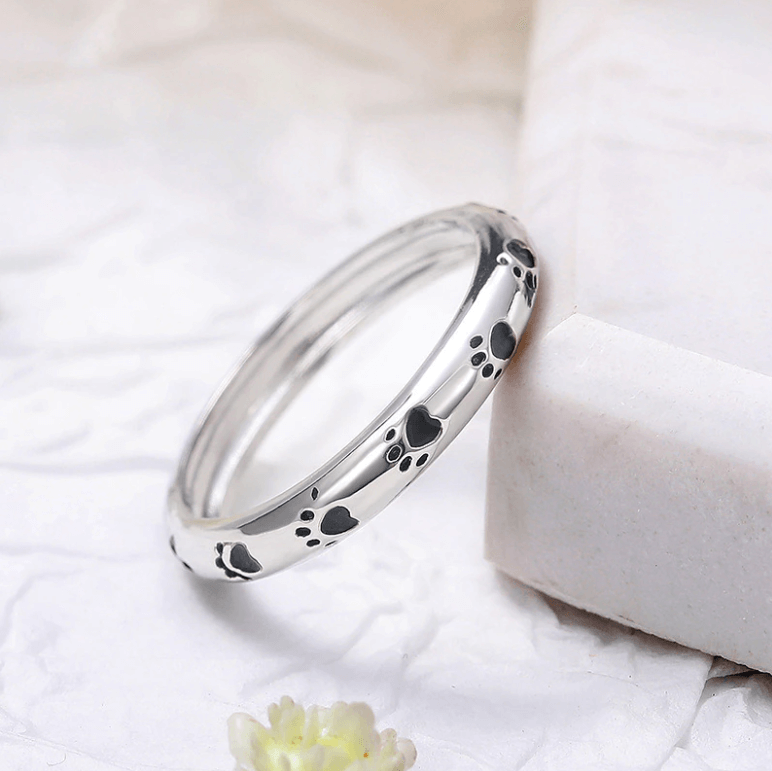 Ring met kattenpootjes