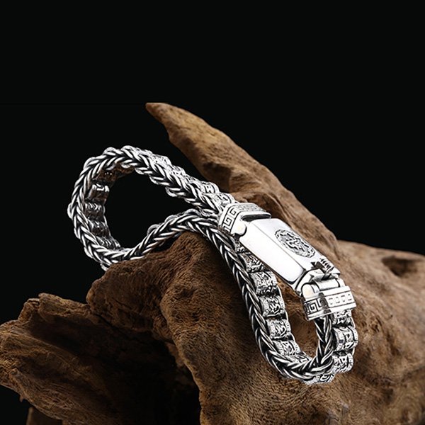 Verzilverde armband met gebedswiel
