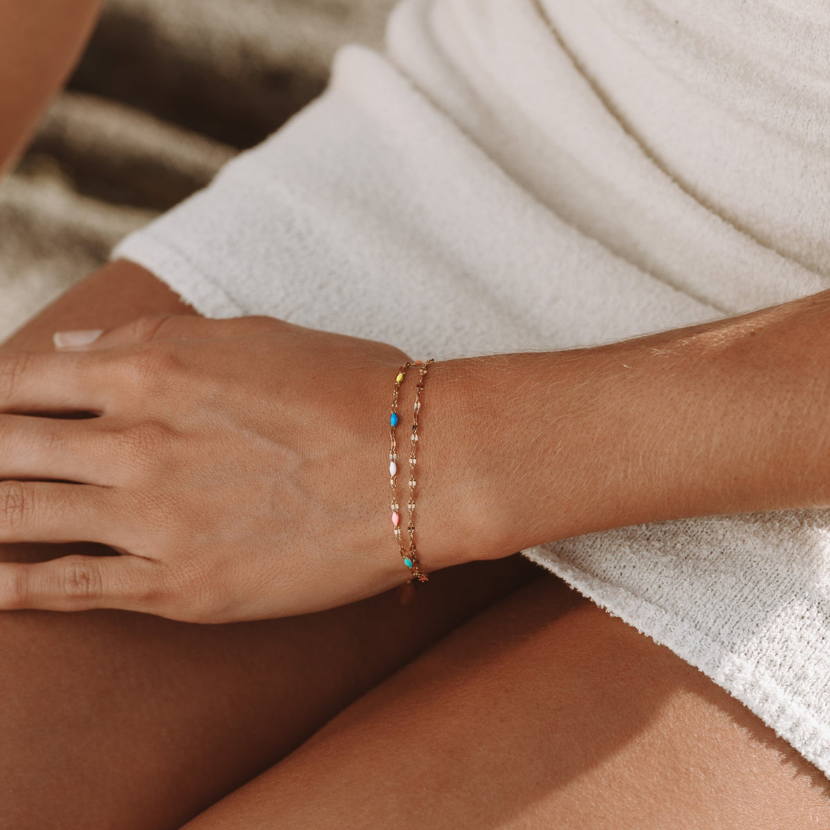 Rainbow dainty armband