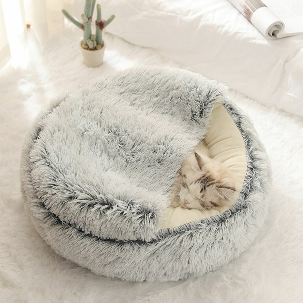 Pluchen slaapmand voor katten