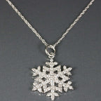 Ketting met sneeuwvlokhanger