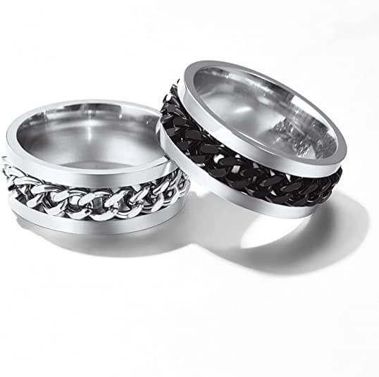 Ring met kettingontwerp