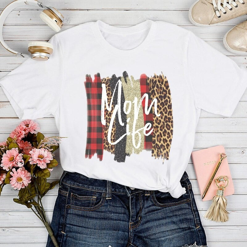 Mom life T-shirt – het ideale cadeau voor alle supermama’s