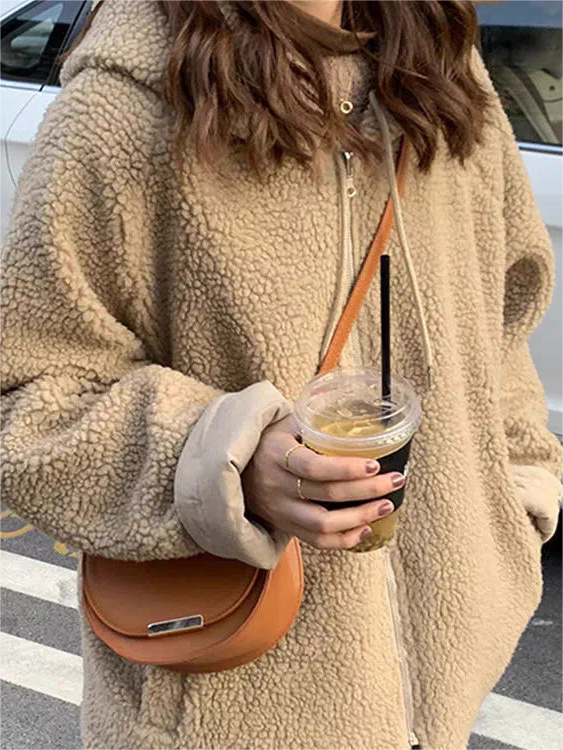 Warme oversized damesjas met capuchon