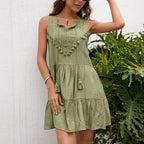 Mouwloze zomerjurk met V-hals – Liva