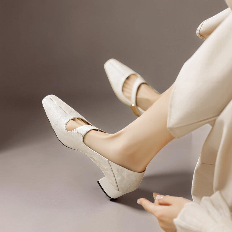 Mary Jane-pumps van leer met vierkante neus en goudkleurig bitdetail