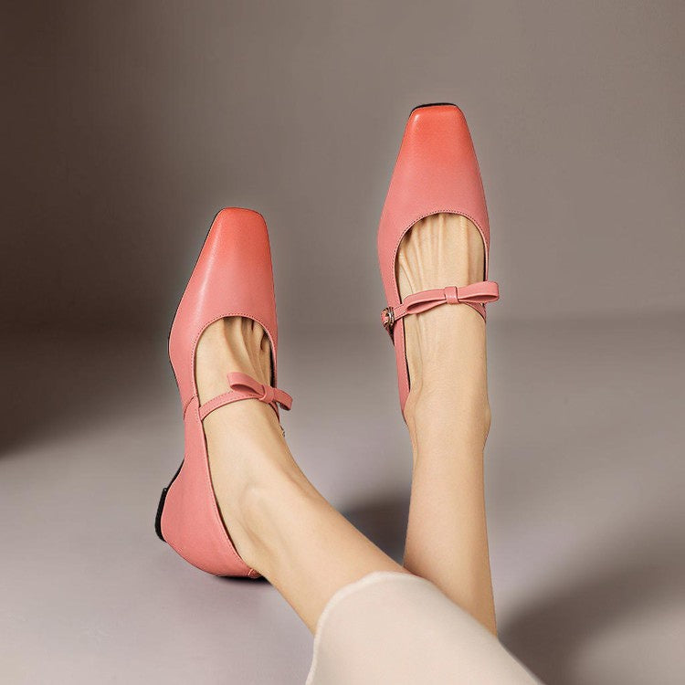 Mary Jane-pumps met strikband en verborgen blokhak