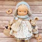 Waldorf-pop van natuurlijke materialen – 30 cm groot