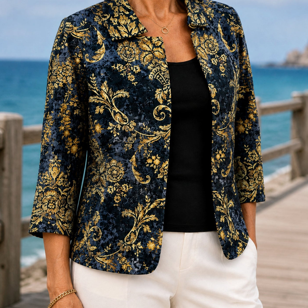 Moira | Open damesblazer met barokke bloemenprint en driekwartmouwen