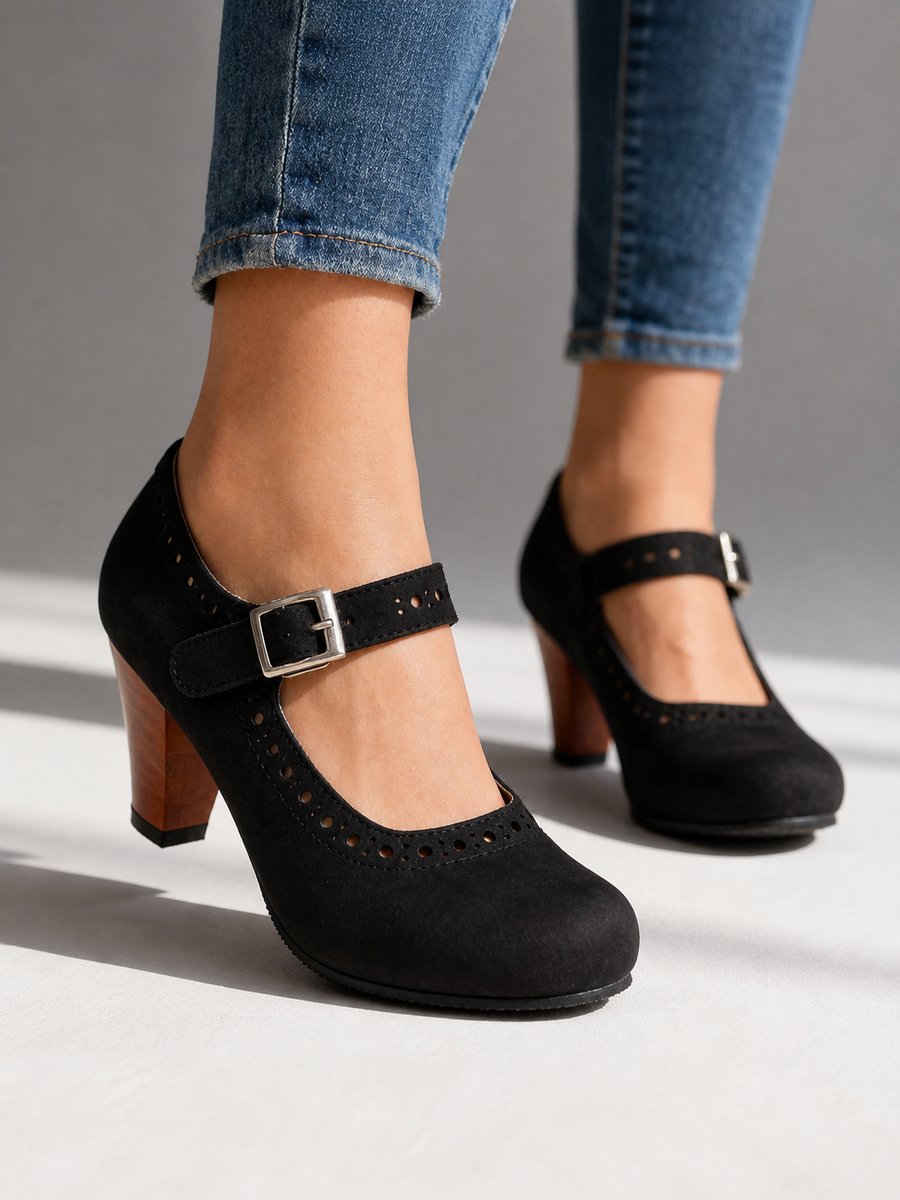 Mary-janes voor dames met blokhak, brogue-details en gespbandje