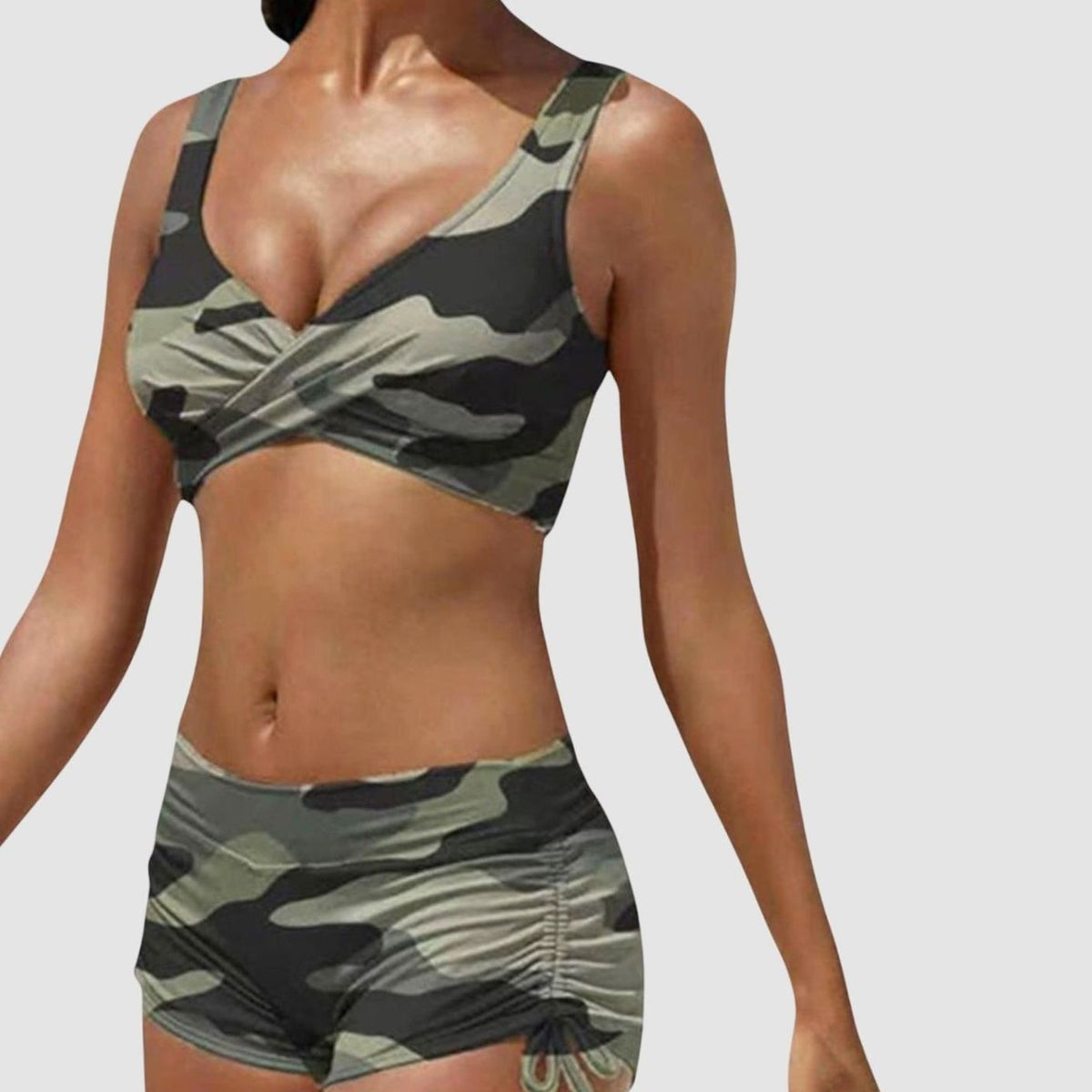 Marijke | Camouflage-bikiniset met twisttop en shortbroekje