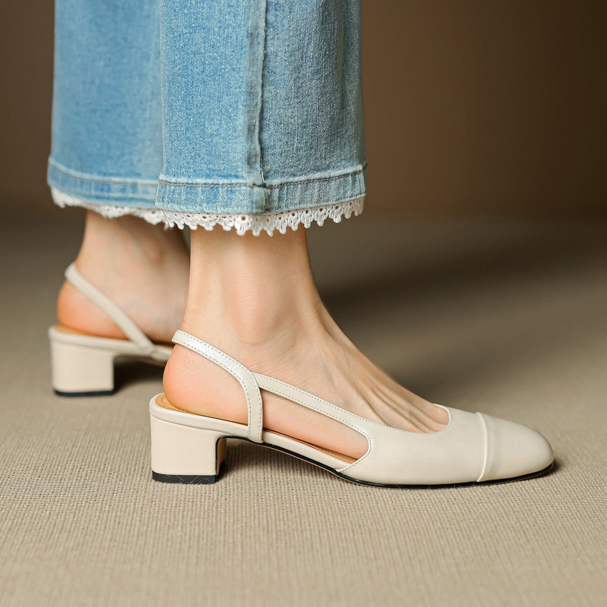 Leren damespumps met slingback en blokhak