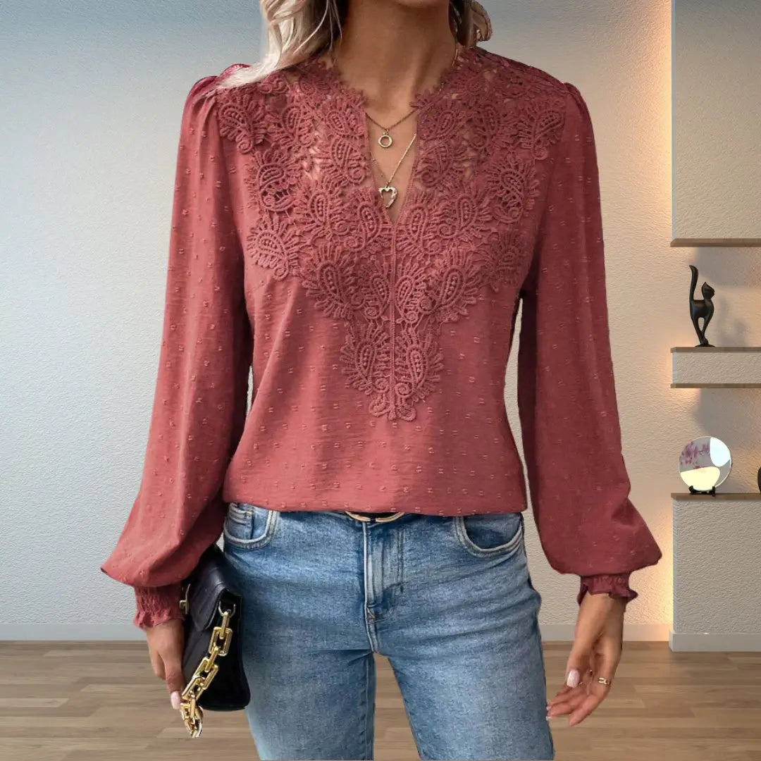 Fernanda | Damesblouse met kant, V-hals en gesmokte manchetten
