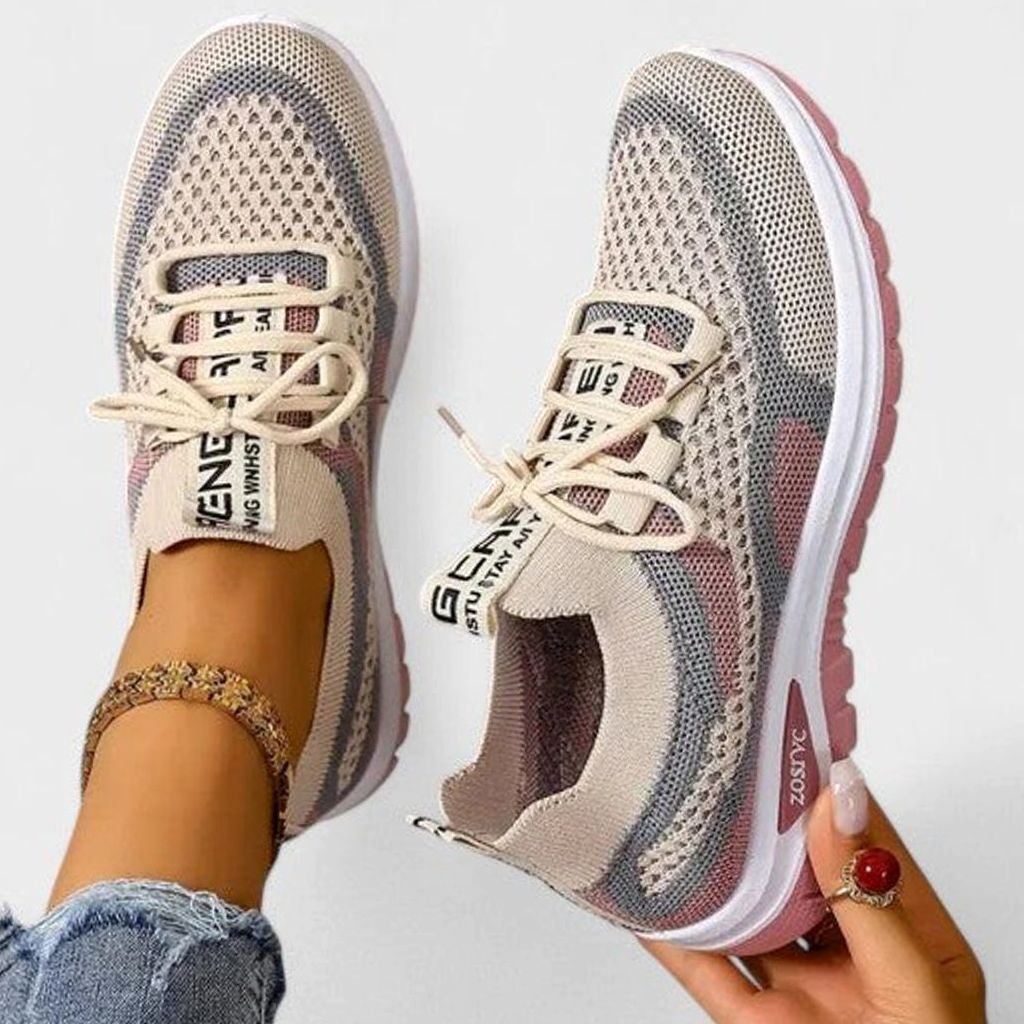 Damessneakers met ademende mesh en veters