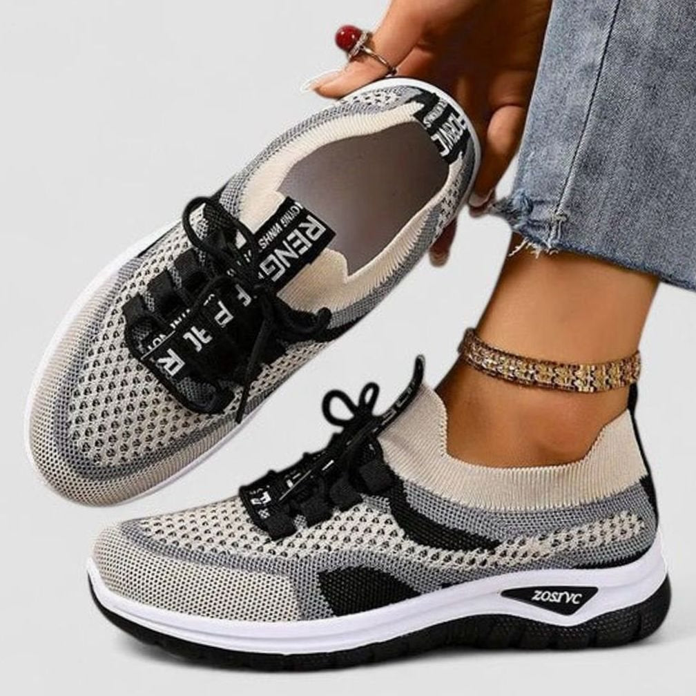 Damessneakers met ademende mesh en veters