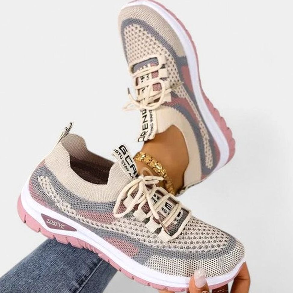 Damessneakers met ademende mesh en veters