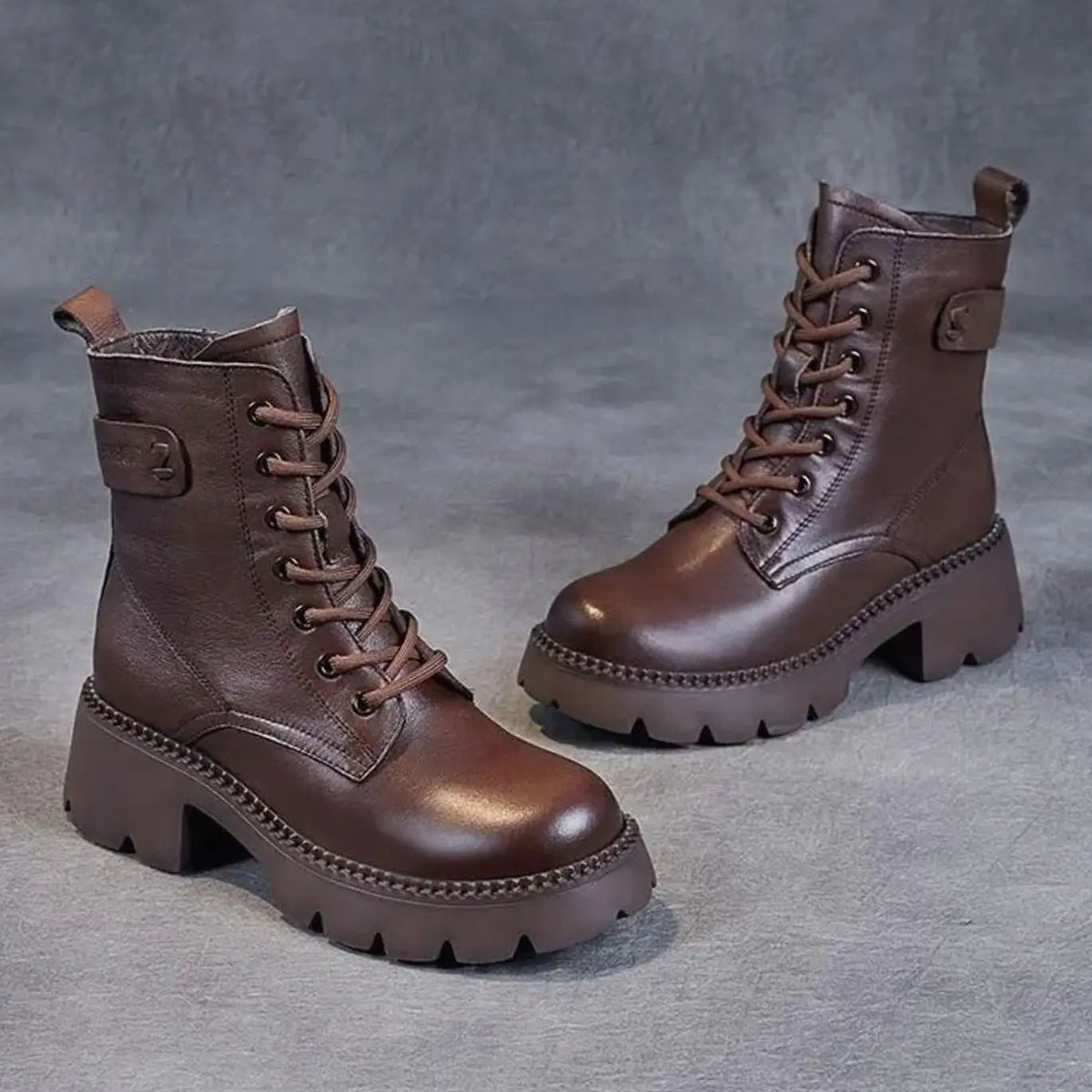 Damesveterboots met plateauzool en zijrits