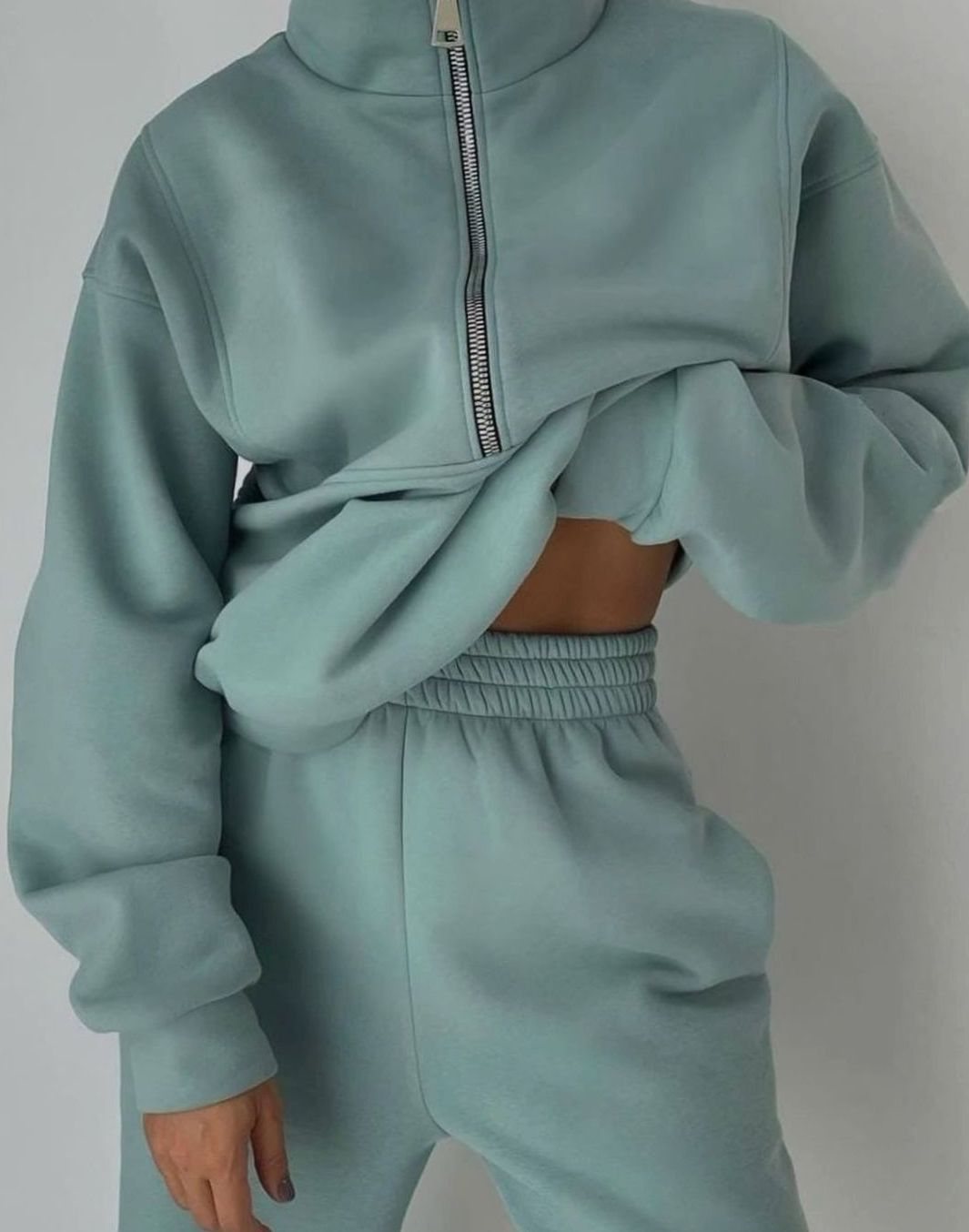 Anouk | Tweedelige damesset met oversized half-zip pullover en joggingbroek met hoge taille