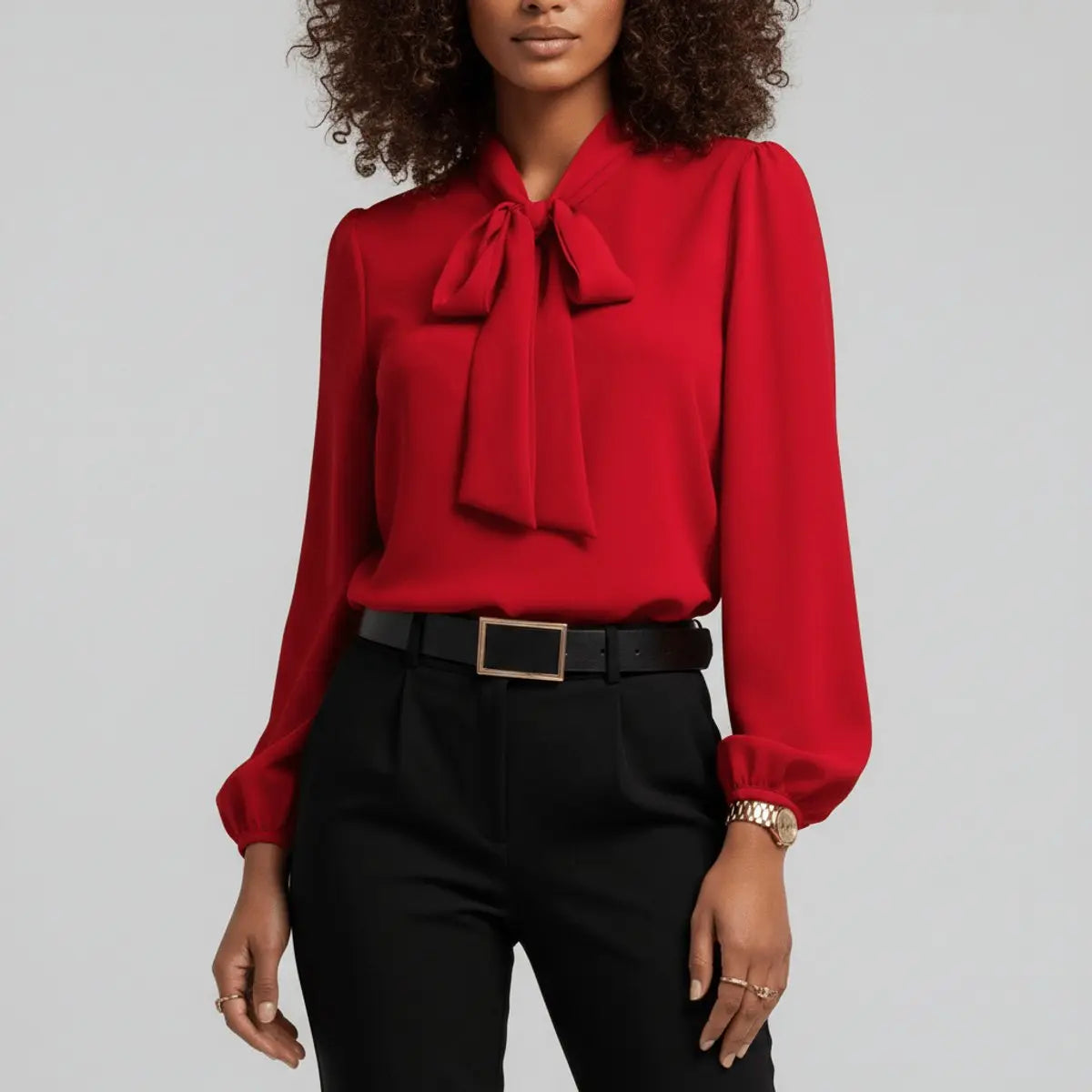 Mia | Losvallende damesblouse met halsstrik en lange mouwen