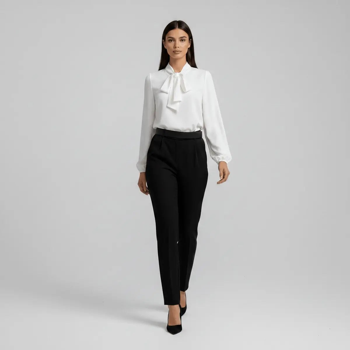 Mia | Losvallende damesblouse met halsstrik en lange mouwen