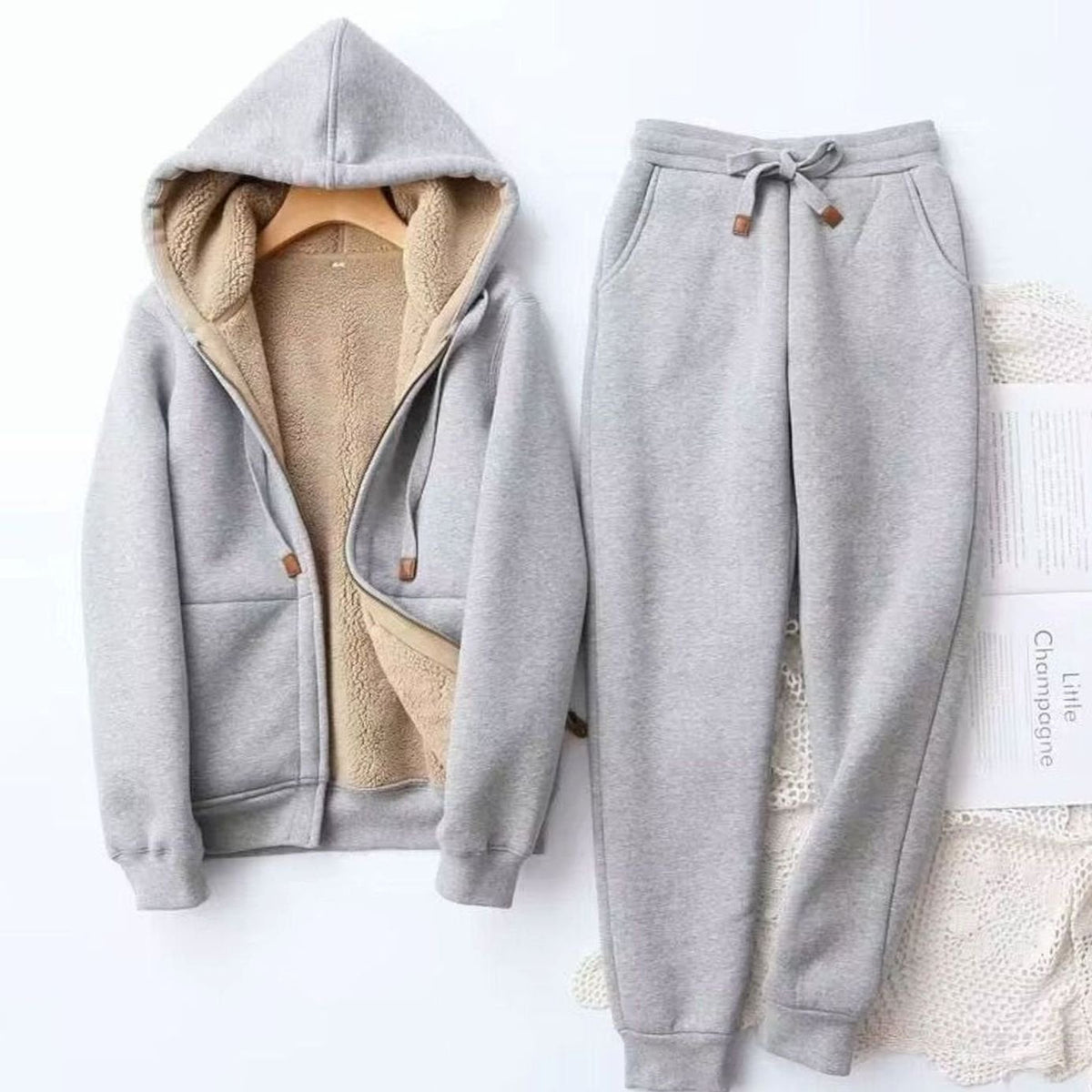 Mare | Damesset van hoodie met sherpa-voering en joggingbroek