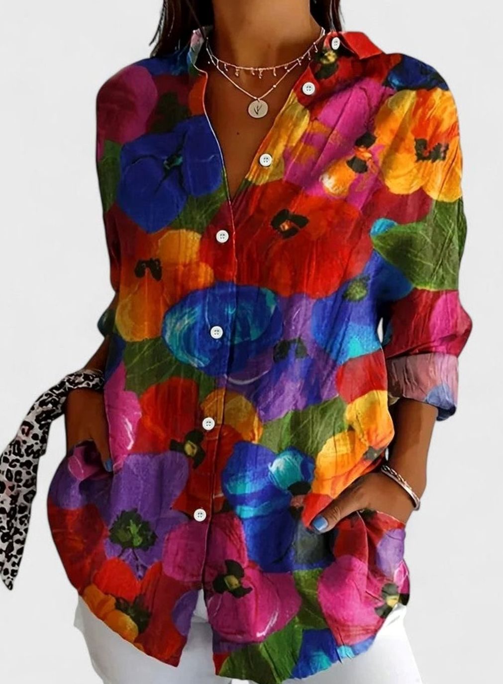 Aida | Blouse met aquarelbloemenprint en knopen