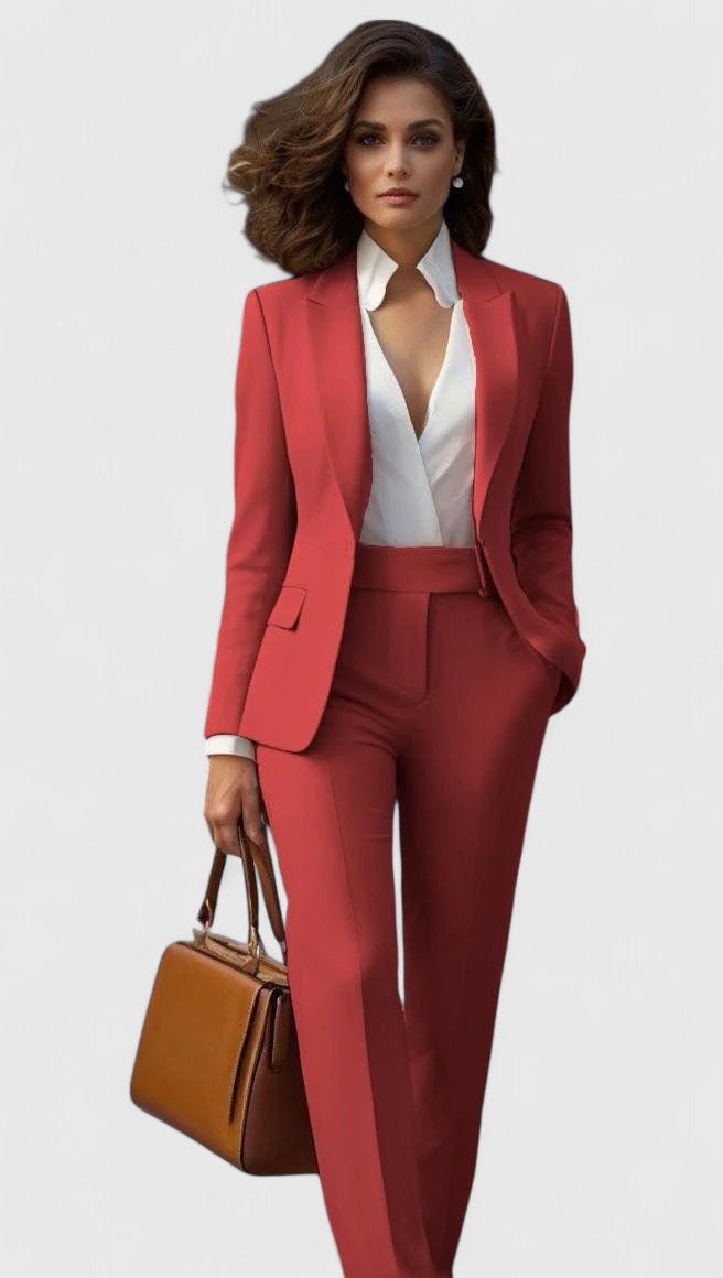 Josefa | Getailleerd dameskostuum met blazer en pantalon