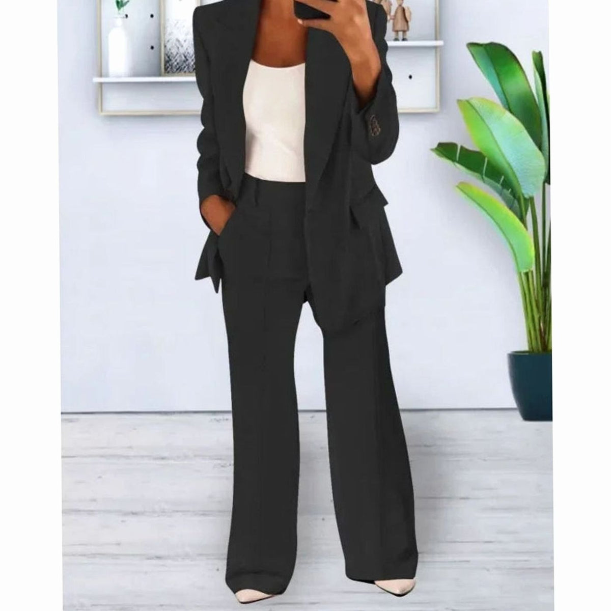 Romée | Tweedelige damesset met blazer en broek met wijde pijpen