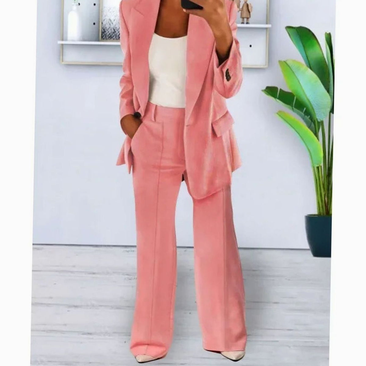 Romée | Tweedelige damesset met blazer en broek met wijde pijpen