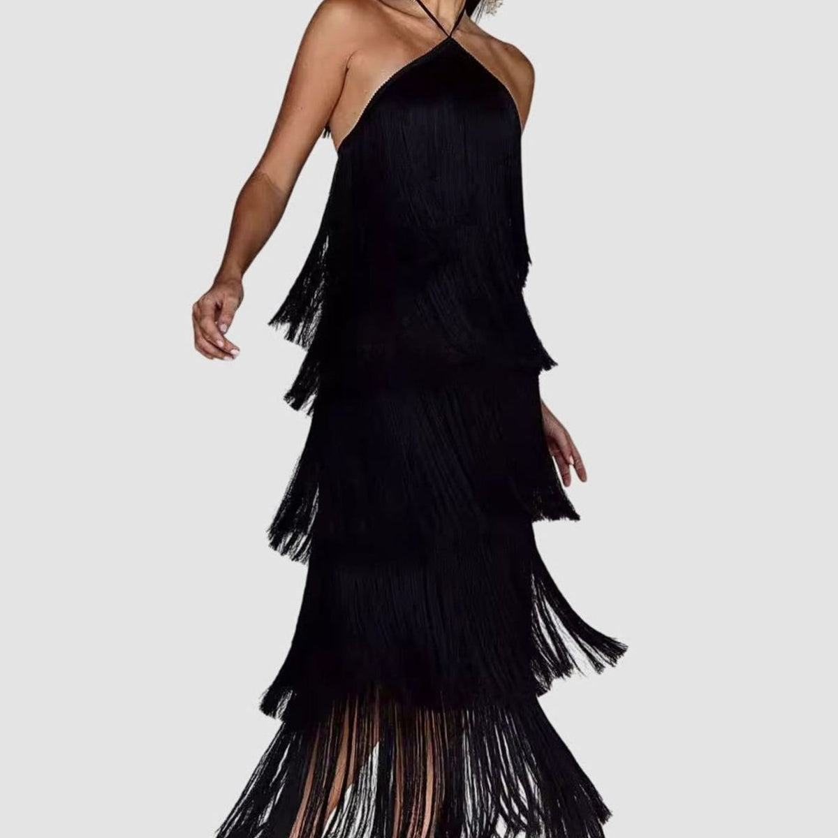 Sanna | Halter-maxi-jurk met laagjesfranjes en open rug