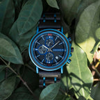 Chronograafhorloge van blauw hout