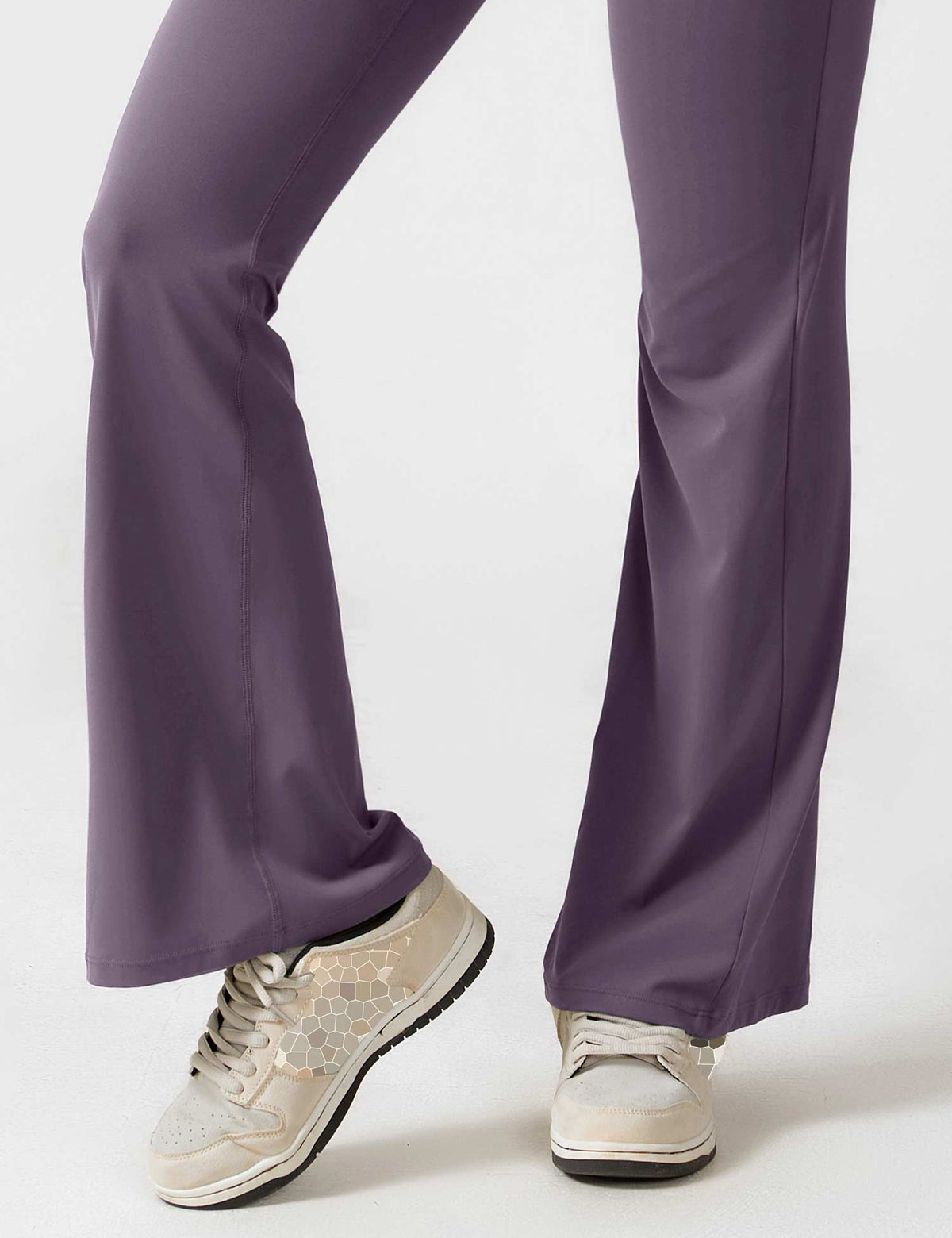 Rugvrije jumpsuit met uitlopende broekspijpen